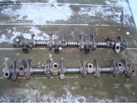 Ось с коромыслами в сборе