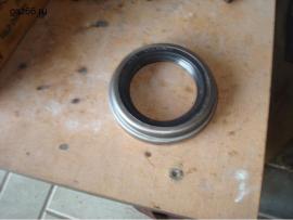 Сальник передний коленчатого вала с отражателем в сборе ГАЗ-66